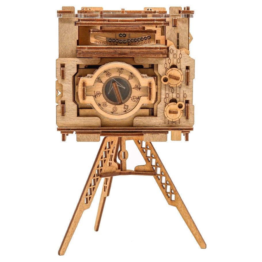 Blue Orange Board Games Cluebox 6: Sherlock's Camera 4262400850036 BLG50036