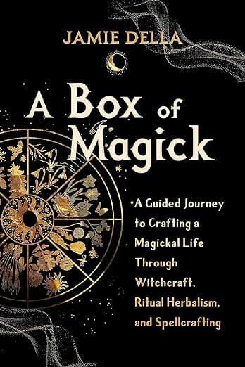 Microcosm Books > Occult A Box of Magick: A Guided Journey to Crafting a Magickal Life Through Witchcraft, Ritual Herbalism, and Spellcrafting 9781649630605 9781649630605