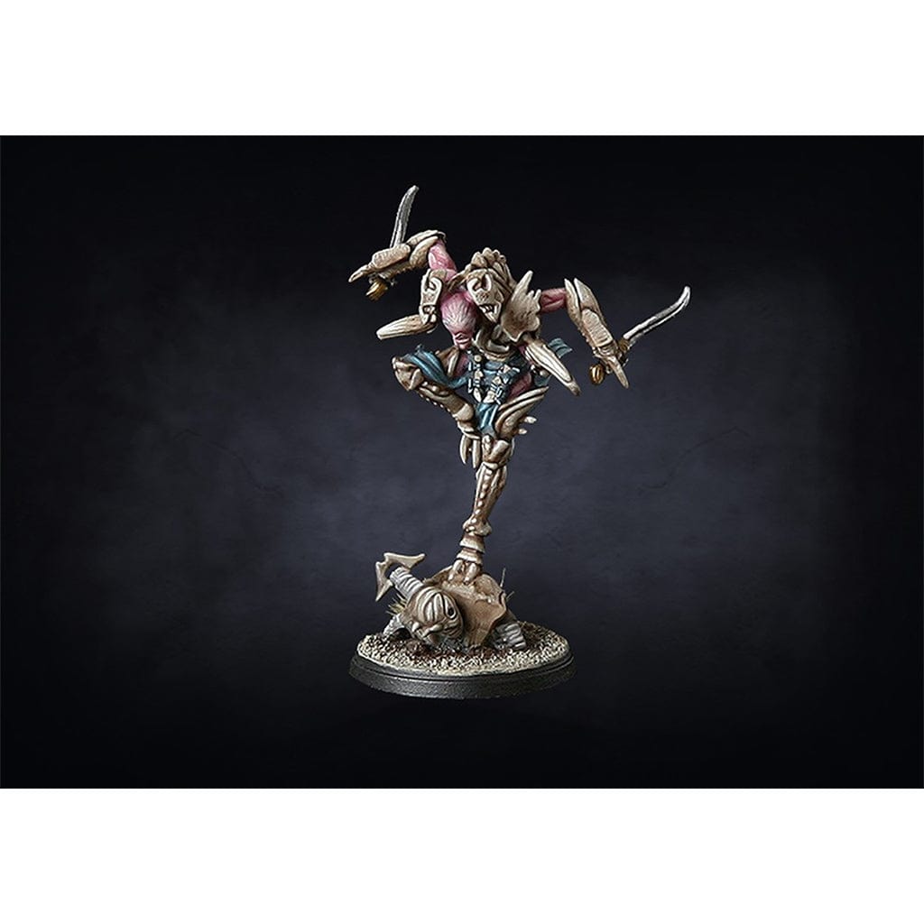 Para Bellum Wargames Tabletop Games > Miniature Games Conquest: Spires - Mimetic Assassin 5213009010283 PBW7112