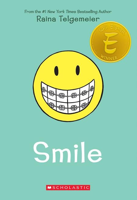 Scholastic Graphic Novel > Kids SMILE TP 9781338740264 0625SH658
