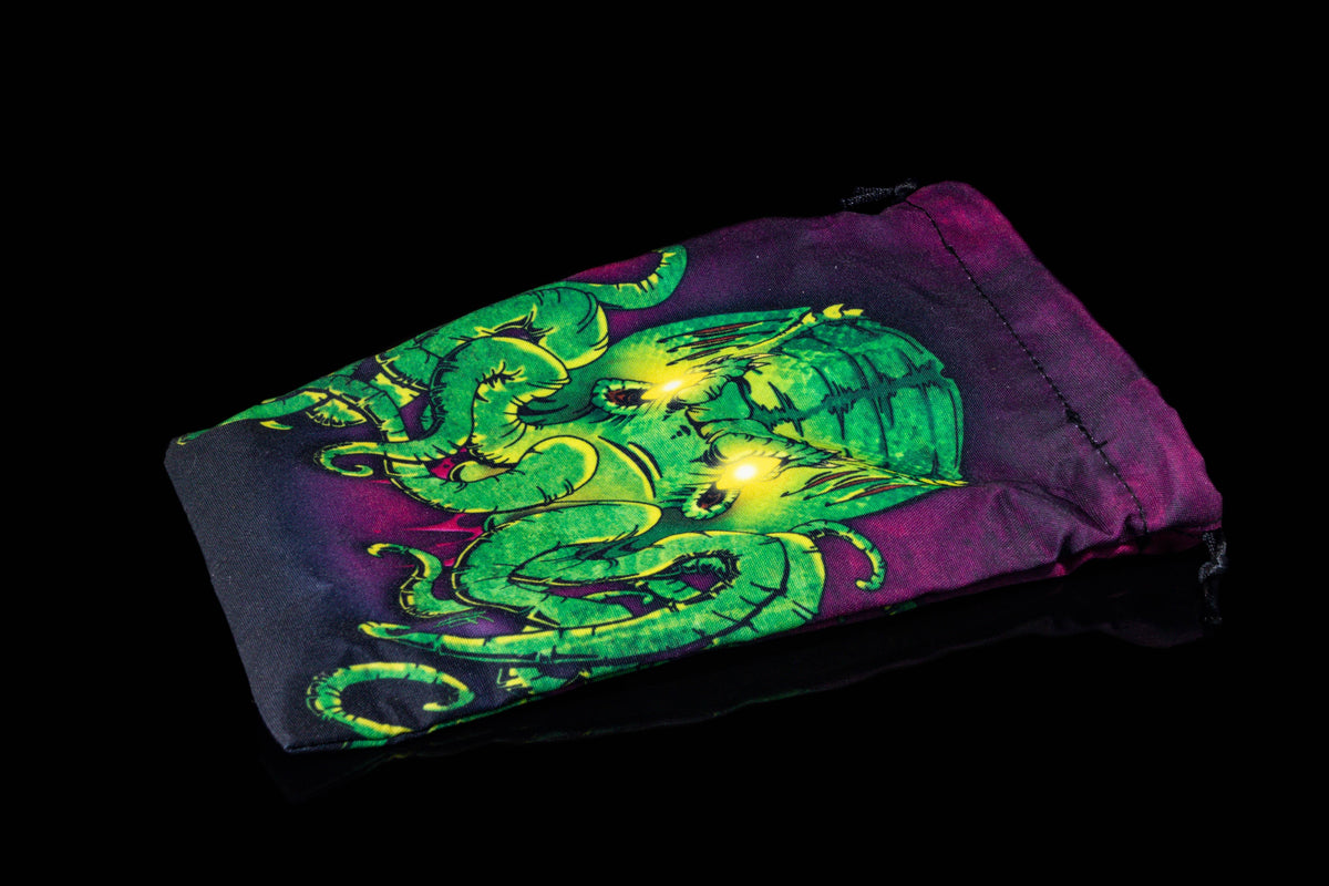 Steve Jackson Games Game Supplies > Dice Storage Dice Bag: Cthulhu 080742096073 SJG5208