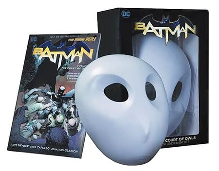 DC Comics Comic Books BATMAN THE COURT OF OWLS MASK AND BOOK SET (NEW EDITION) 9781779517944 0322DC175