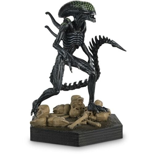 Eaglemoss Toys > Action Figures > Other Action Figures Eaglemoss: Alien vs. Predator - Xenomorph, Multicolor (#18) 641945982763 STL054154