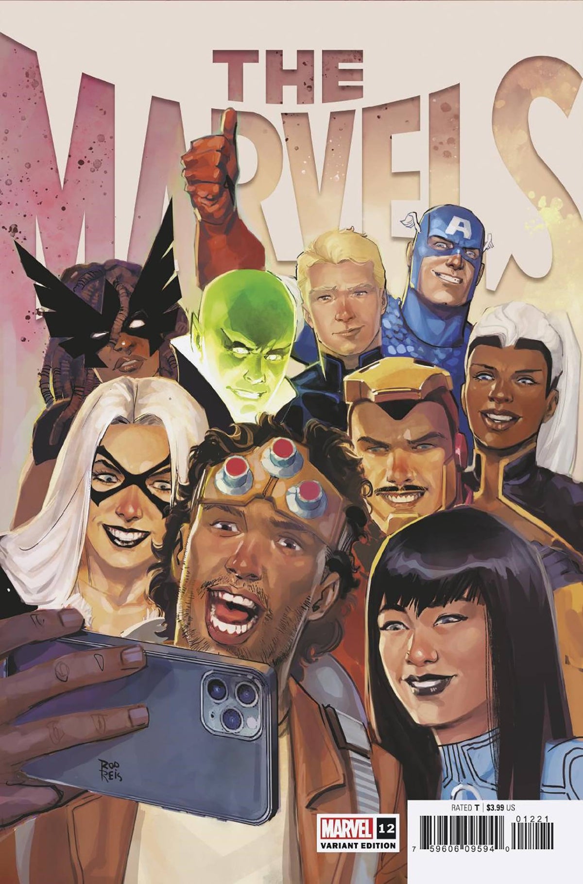 Marvel Comic Books > Incentives THE MARVELS #12 1:25 INCV REIS VAR 75960609594001221 APR220996