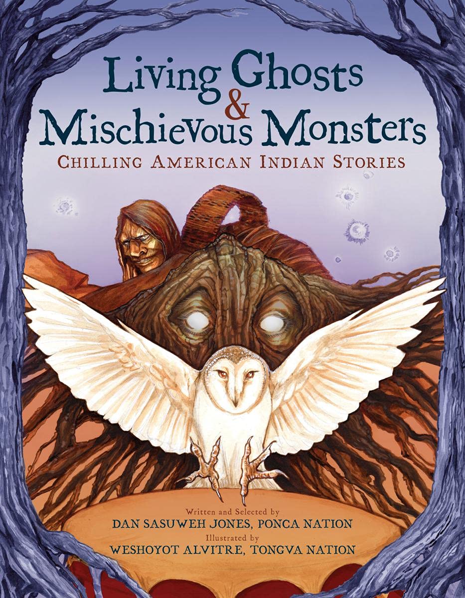 Scholastic Graphic Novel Living Ghosts and Mischievous Monsters: Chilling American Indian Stories 9781338681628