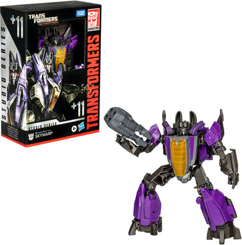 HASBRO COLLECTIBLES: TRANSFORMERS STUDIO SERIES - WAR FOR CYBERTRON - VOYAGER CLASS 11 SKYWARP ACTION FIGURE