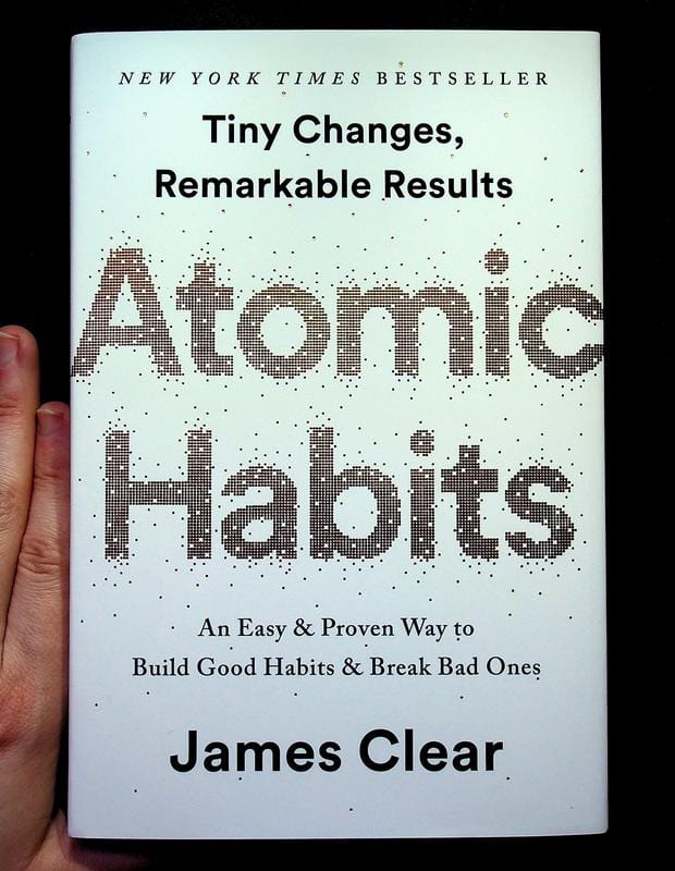 Avery Books > Lifestyle > Self-Help Atomic Habits: An Easy & Proven Way to Build Good Habits & Break Bad Ones 9780735211292 MC-24082