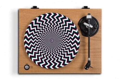 Bluescentric Music > Audio Equipment > Accessories Bluescentric: Graphic Turntable Slip Mat - Optical Illusion, 3D Bolts 840460723763 BUEC10308