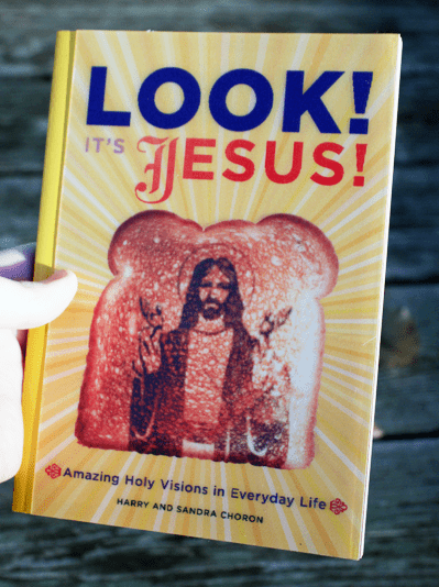 Chronicle Books Books > Art & Gifts > Art Look! It's Jesus!: Amazing Holy Visions in Everyday Life - Paperback 9780811870009 MC-20247