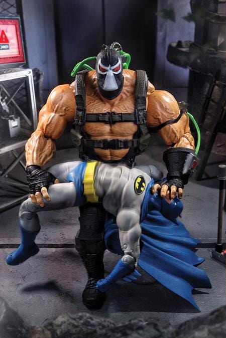 DC Comics Comic Books BATMAN #139 CVR E BANE MCFARLANE TOYS ACTION FIGURE CARD STOCK VAR 76194134182813981 0923DC072