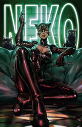 DC Comics Comic Books CATWOMAN #82 CVR C DERRICK CHEW CARD STOCK VAR 76194135682208231 1025DC0102