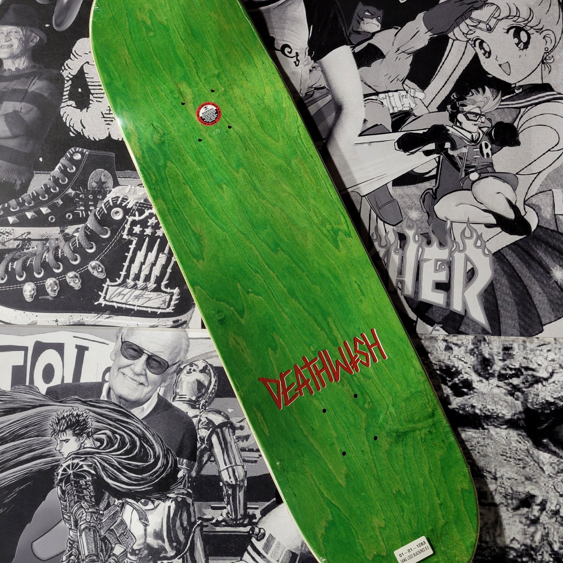 Deathwish Skateboards > Decks Deathwish: Black & Red Spray Paint Logo, 8.5" 48009724