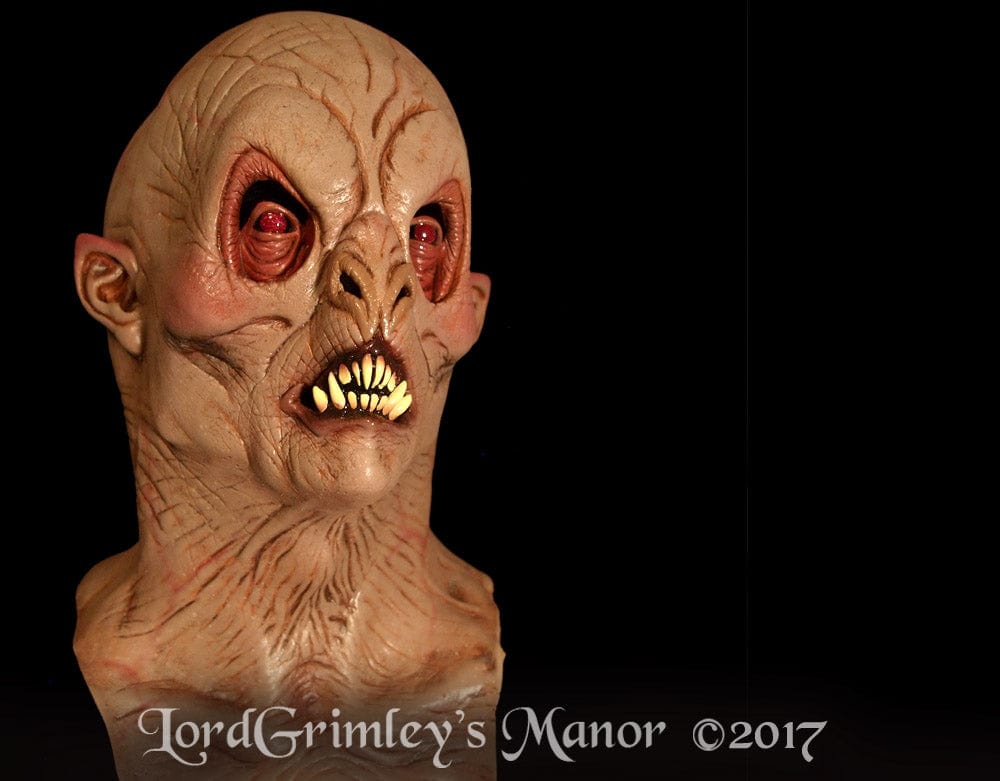 --- Decor > Horror Decor Lord Grimley's Manor: Rubber Mask - Lord Grimley's Minions, Demon Lord 44610044