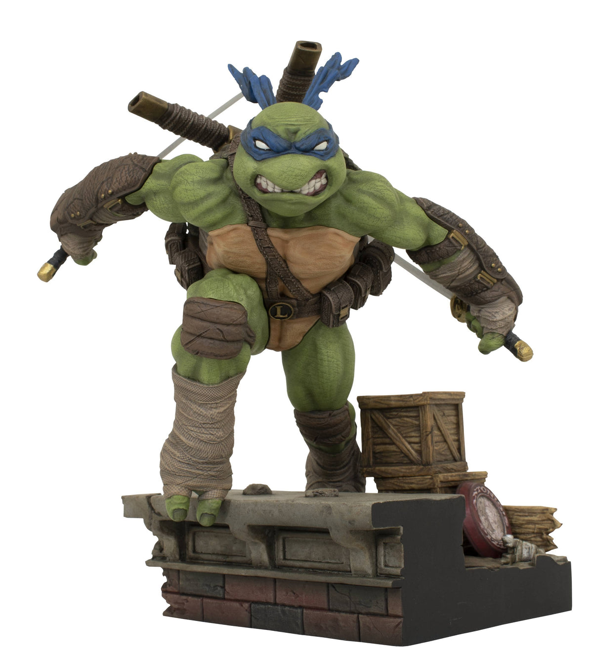 Diamond Select Toys Toys > Statues > Other Statues Gallery Diorama: Teenage Mutant Ninja Turtles - Leonardo 699788847244 JAN232416
