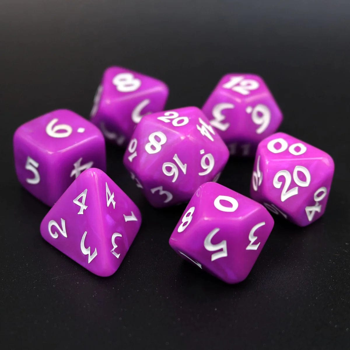 Die Hard Dice: 7pc RPG Set - Elessia Deceit with White