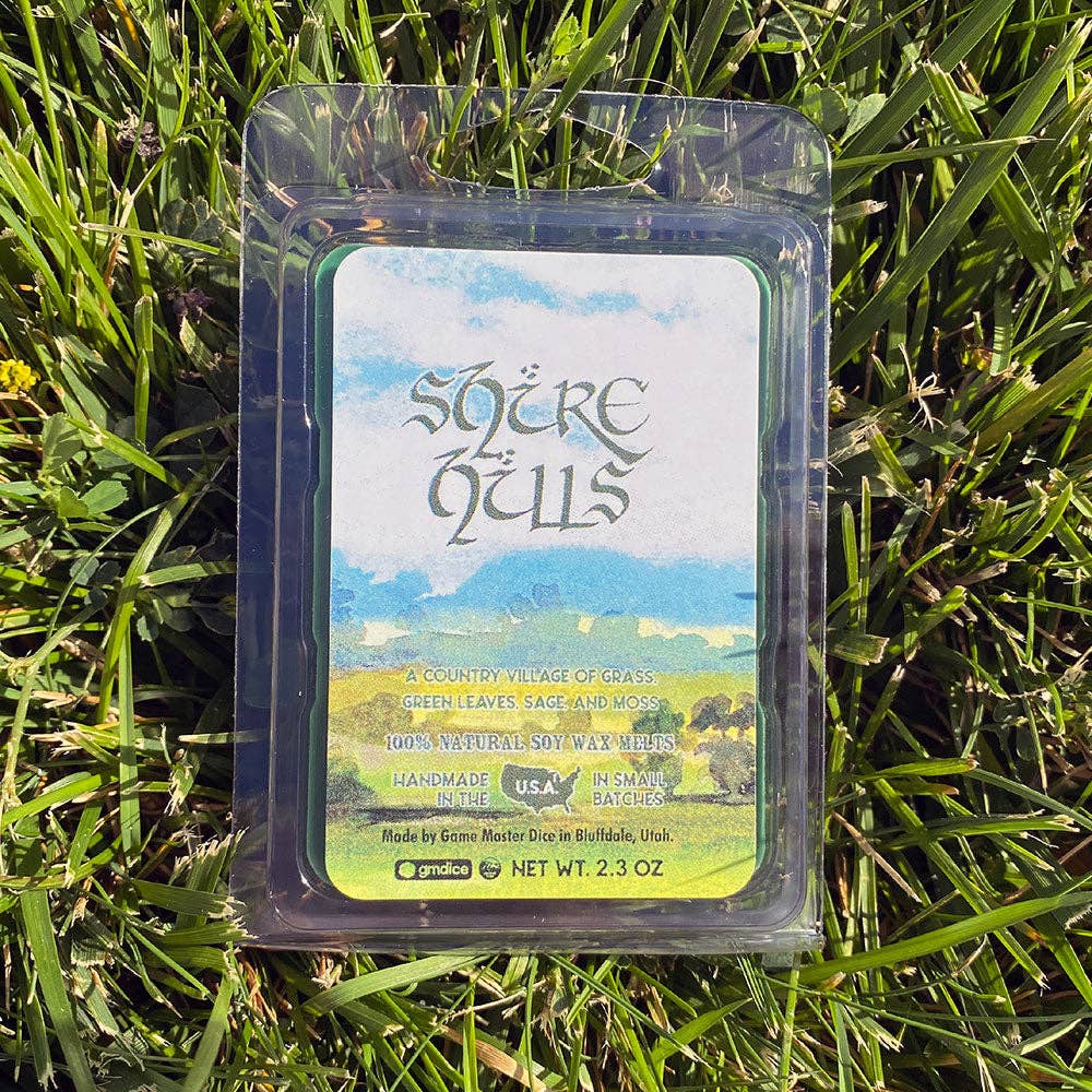 Game Master Dice Shire Hills Candle: 8oz Tin