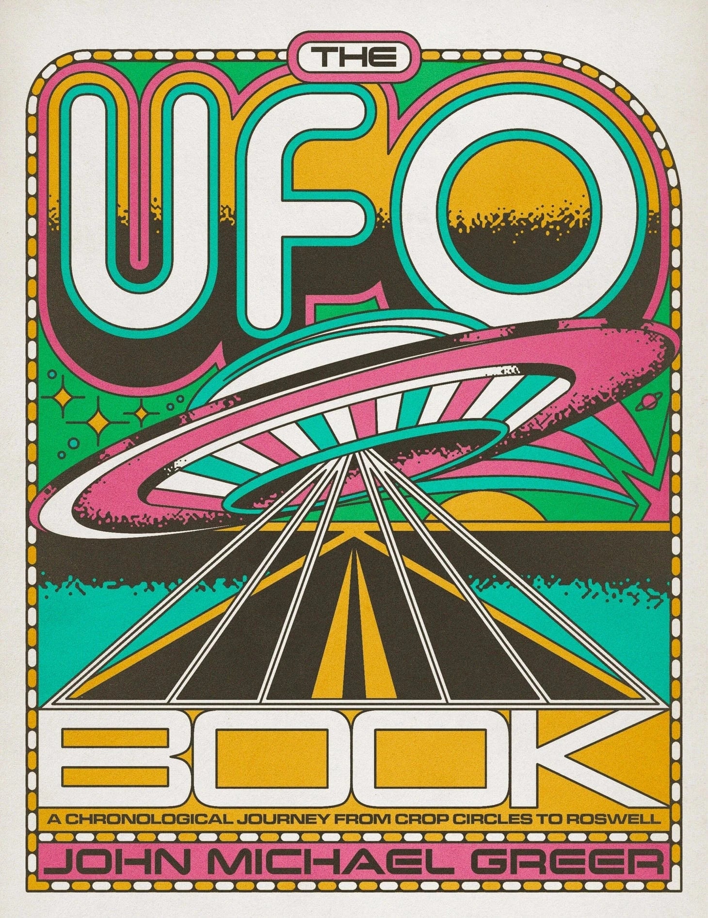 Hachette Book Group Books > True Crime & Conspiracy > Paranormal & Extraterrestrial The Ufo Book 9781454956853 9781454956853