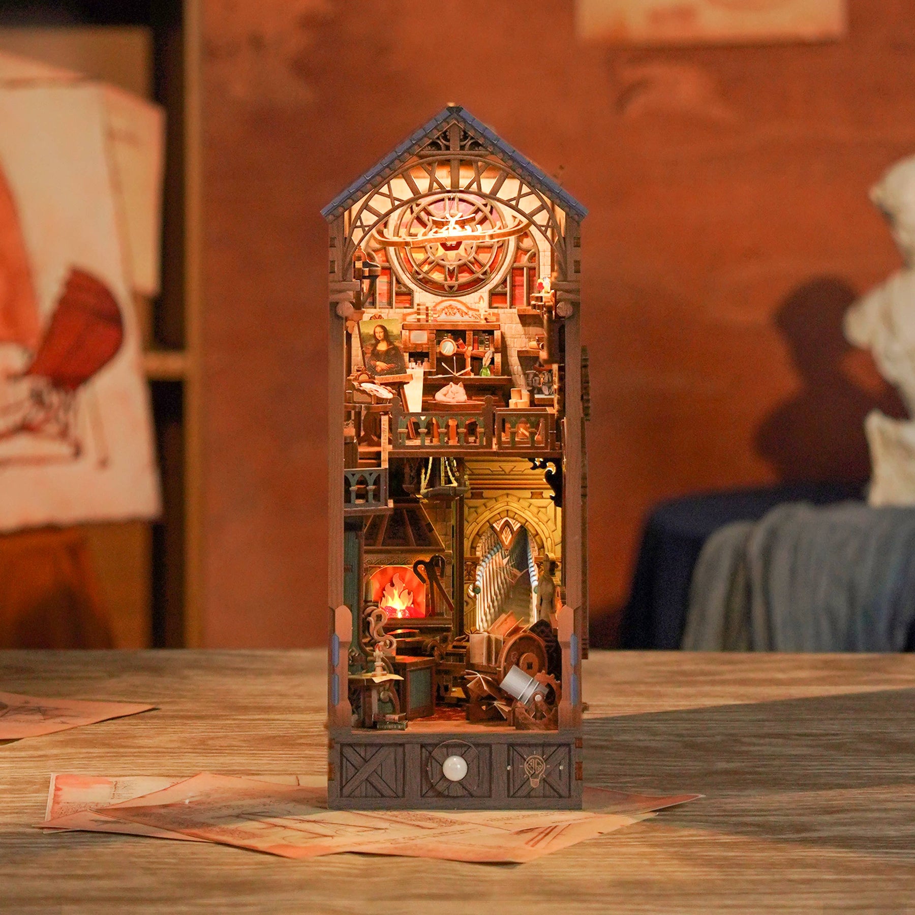 Hands Craft Model Kits > Other Model Kits DIY Book Nook Kit: Leonardo da Vinci w/ Dust Cover 810101582769 HTQ135