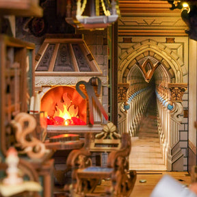 Hands Craft Model Kits > Other Model Kits DIY Book Nook Kit: Leonardo da Vinci w/ Dust Cover 810101582769 HTQ135