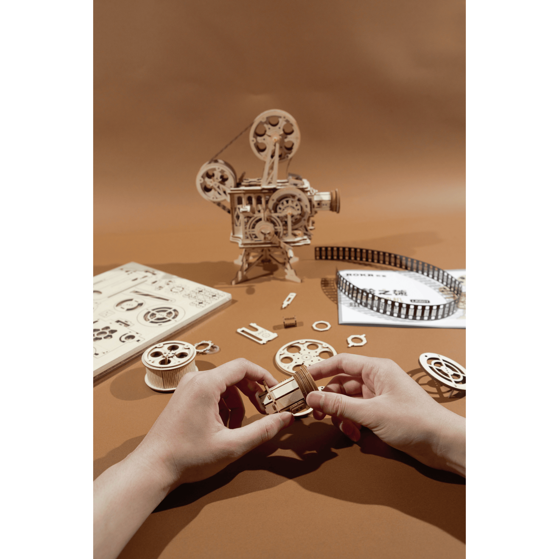 Hands Craft Model Kits > Other Model Kits DIY Wooden Puzzle: Vitascope 850005994275 LK601