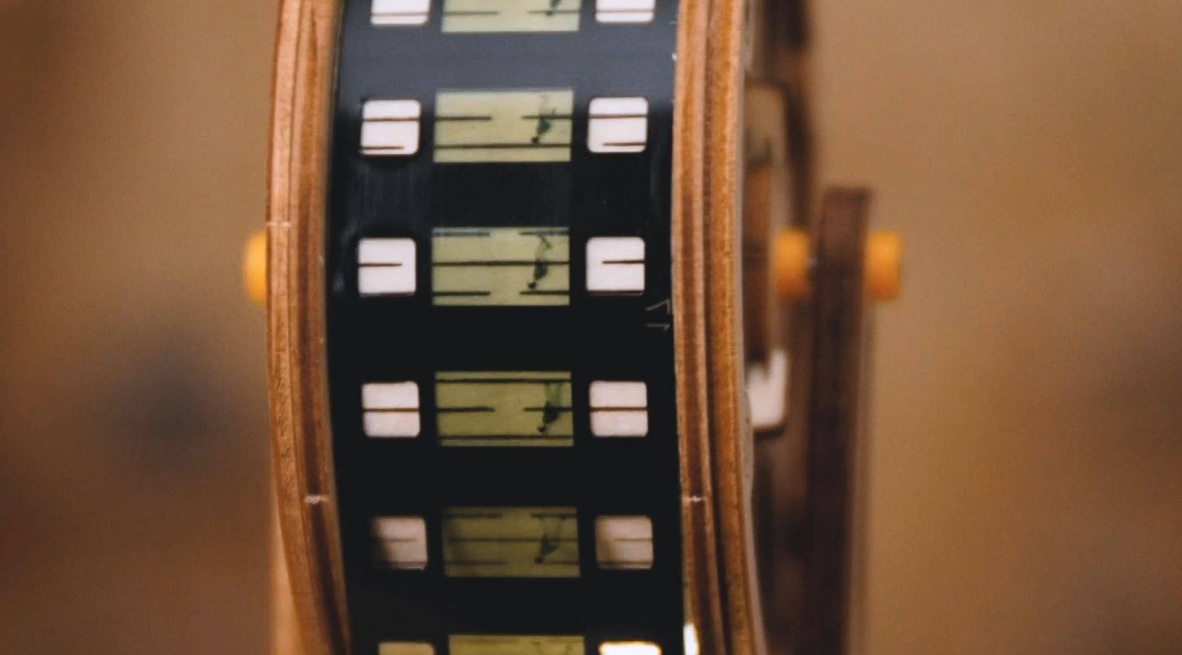 Hands Craft Model Kits > Other Model Kits DIY Wooden Puzzle: Vitascope 850005994275 LK601