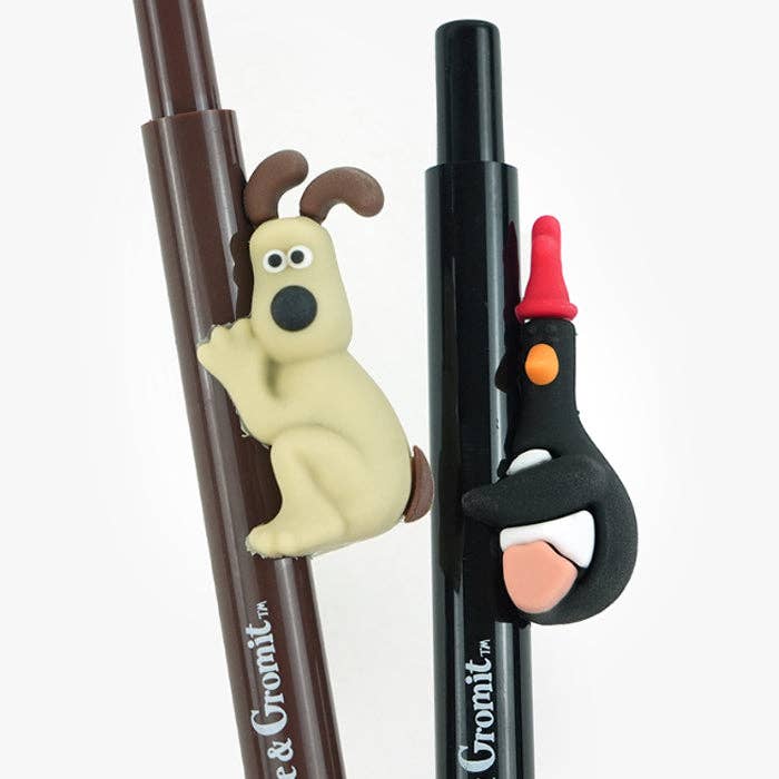 K-Wonderland Miscellaneous > Pens Wallace & Gromit Hug Pen – Gromit / Feathers McGraw 8809873688108 8809873688108