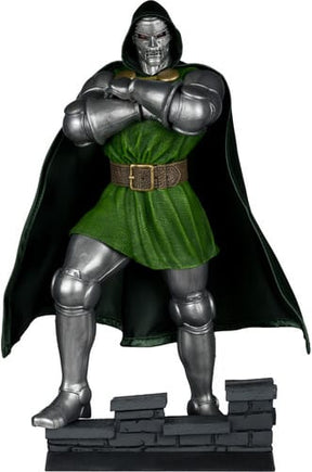 McFarlane Toys - Marvel - Doctor Doom 1:6th Scale Collectible (Doctor Doom #1)
