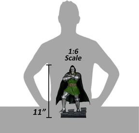 McFarlane Toys - Marvel - Doctor Doom 1:6th Scale Collectible (Doctor Doom #1)
