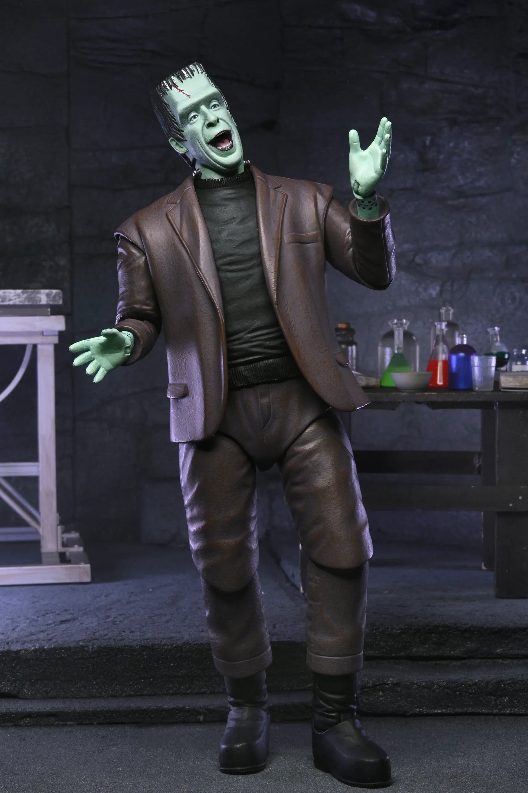 Neca Toys > Action Figures > Neca NECA: The Munsters  - Ultimate Herman Munster 7” 634482560907 NE56090-06