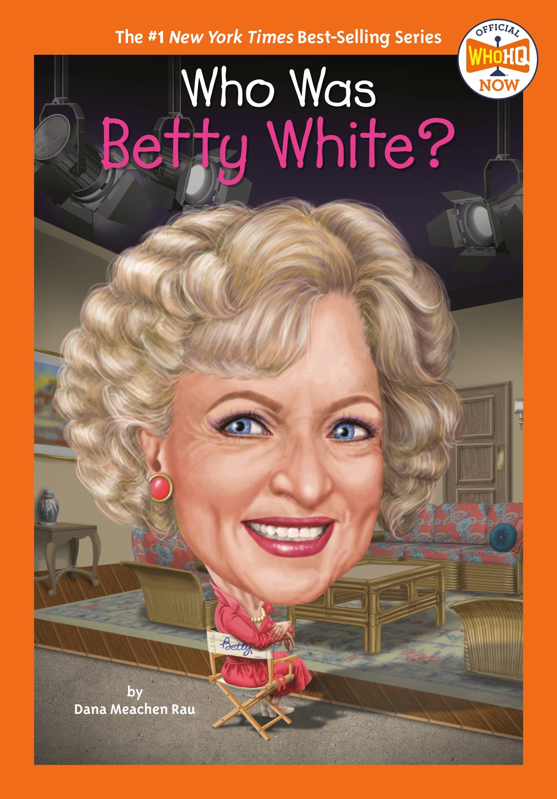 PENGUIN CLASSICS Graphic Novel Who Was Betty White GN 9780593659809 JUL231888