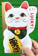 Quadrille Publishing Books > Art & Gifts > Novelties Lucky Cat - Hardcover 9781787131743 MC-23108
