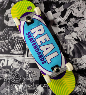 Real Skateboards > Complete Boards Real: Complete - Multicolored Logo, Med 7.75" 2100000211784
