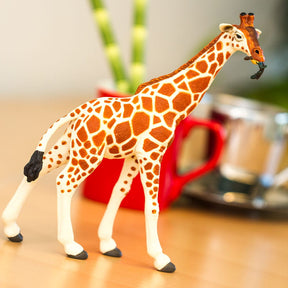 Safari, Ltd. Toys > Statues > Other Statues Reticulated Giraffe - 268429 95866268404 268429