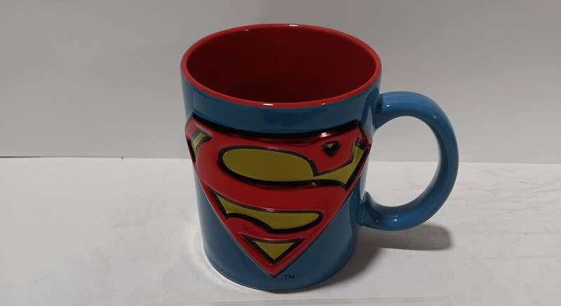 Silver Buffalo Home > Drinkware > Mugs Superman Logo Icon Embossed Foil 20oz Ceramic 840298952069 SP190334V : SP190334V-04024SB