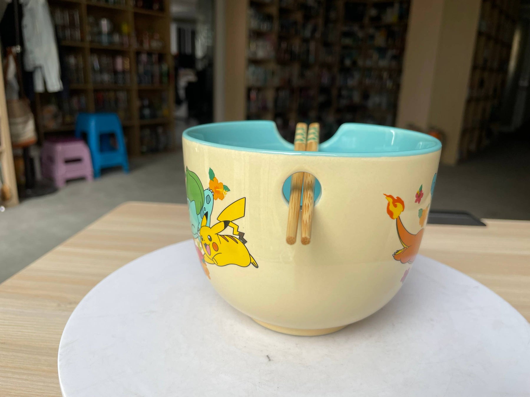 Silver Buffalo Pokémon Floral Boxed 20oz Ceramic Ramen Bowl w Chopsticks 840298930555 PK1702KDB : PK1702KDB-04016SB