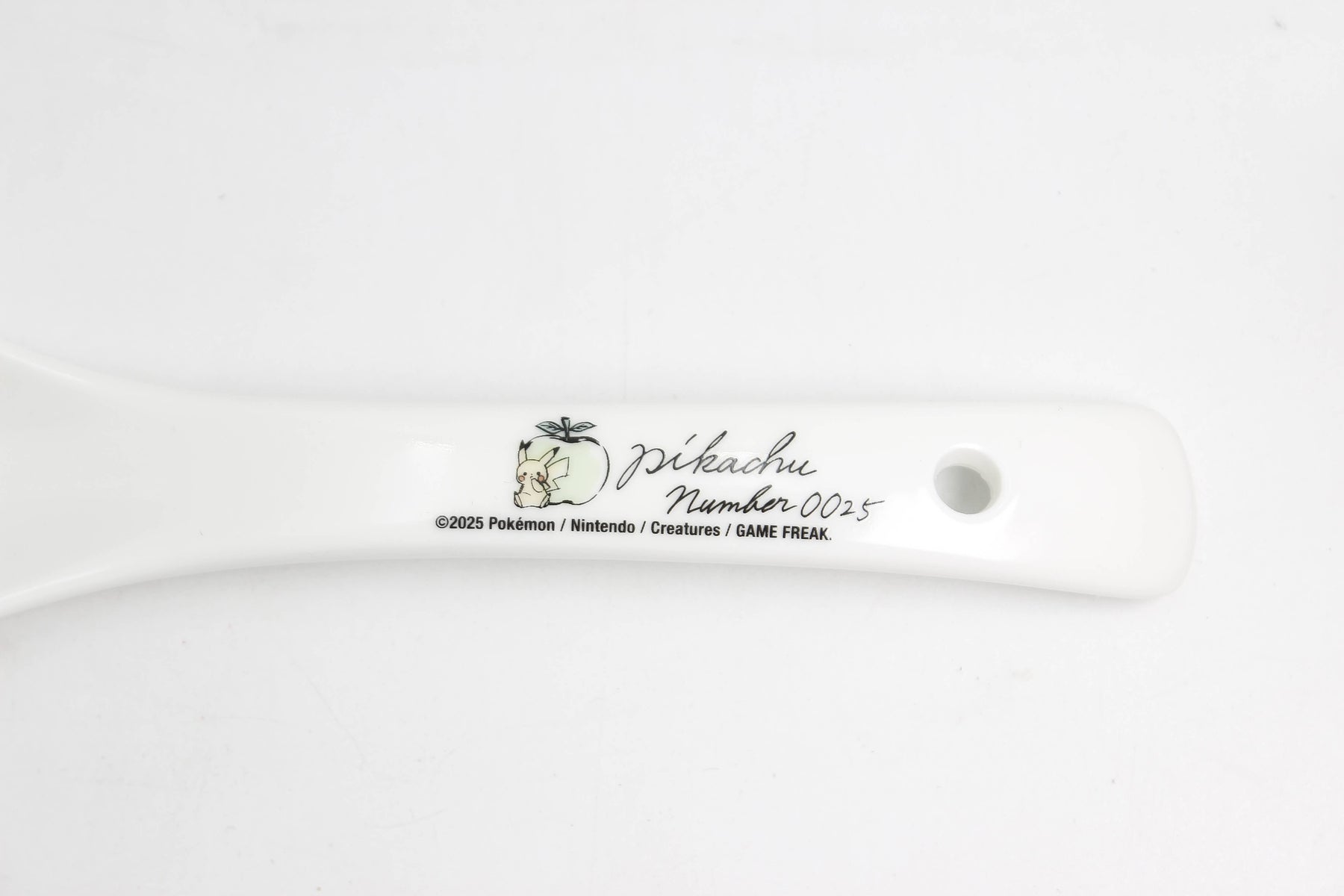 Silver Buffalo Pokémon Pikachu Fruit Script 20oz Ceramic Ramen Bowl 840298942664 PK1915RE : PK1915RE-CI012SB