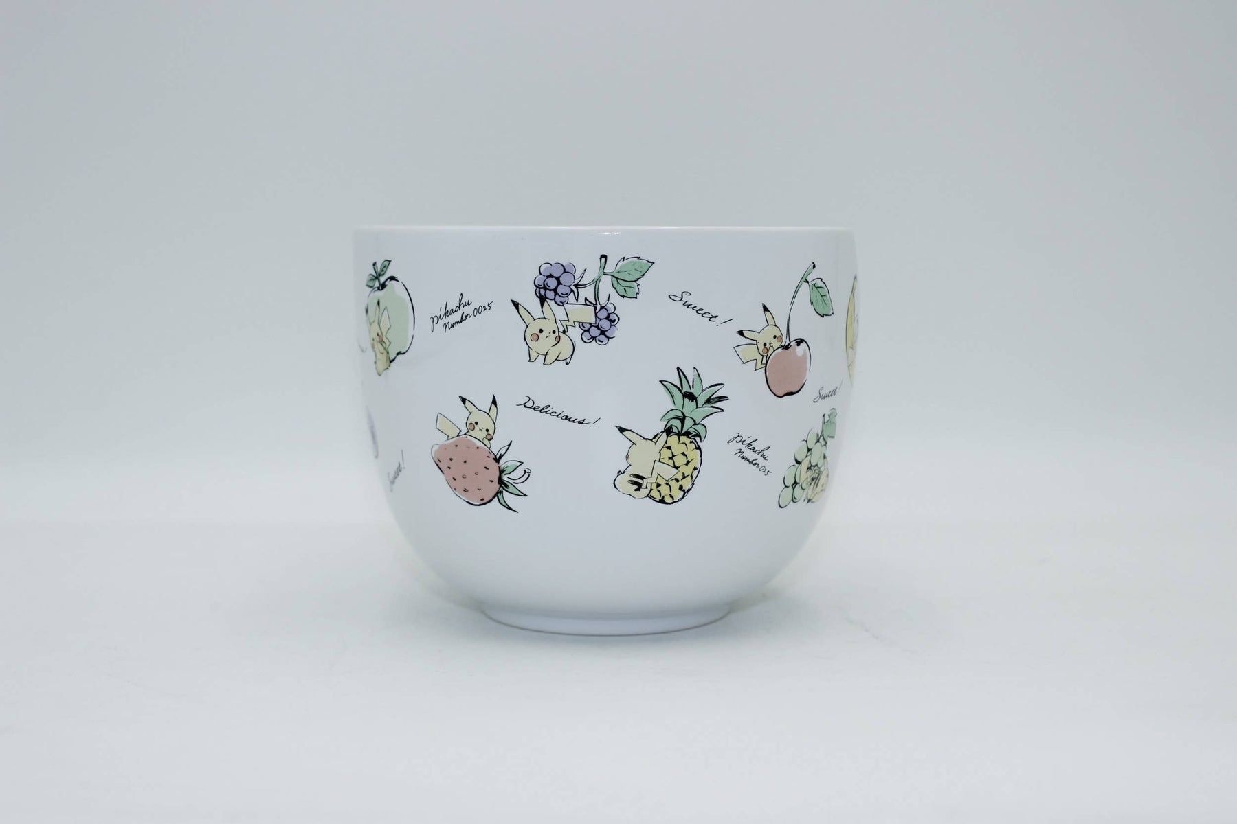 Silver Buffalo Pokémon Pikachu Fruit Script 20oz Ceramic Ramen Bowl 840298942664 PK1915RE : PK1915RE-CI012SB