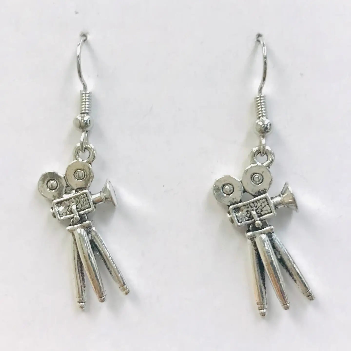 SimpleNGreat Apparel Movie Camera Earrings 05628156