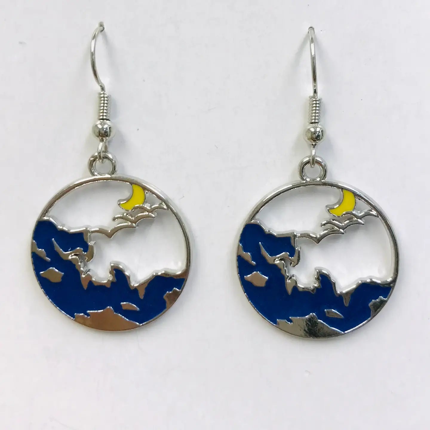 SimpleNGreat Apparel Ocean and Moon Earrings 31940860