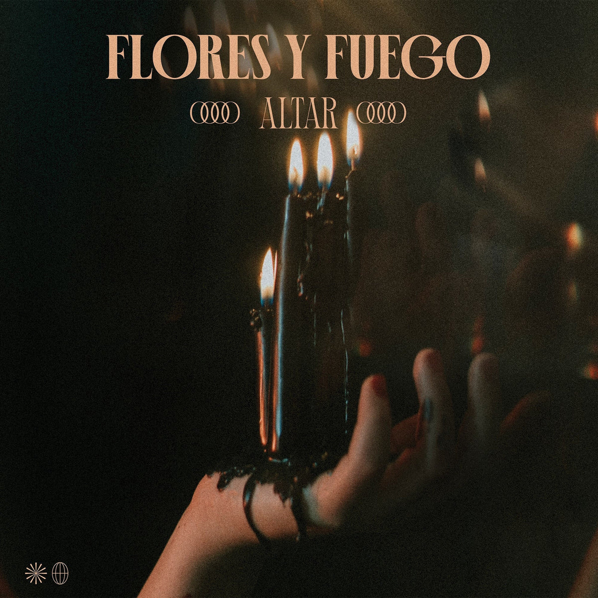 Flores Y Fuego - Altar