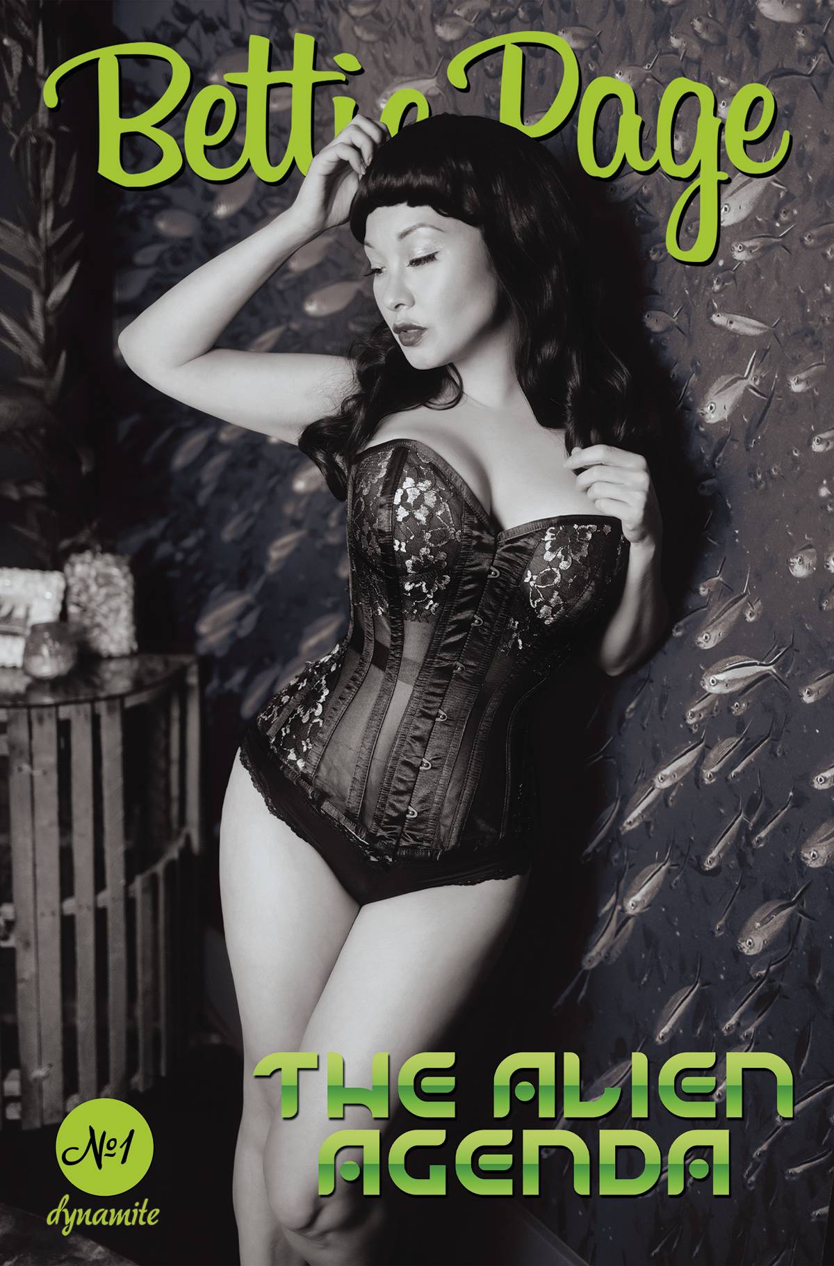 BETTIE PAGE ALIEN AGENDA #1 CVR G 1:10 INCV COSPLAY B&W