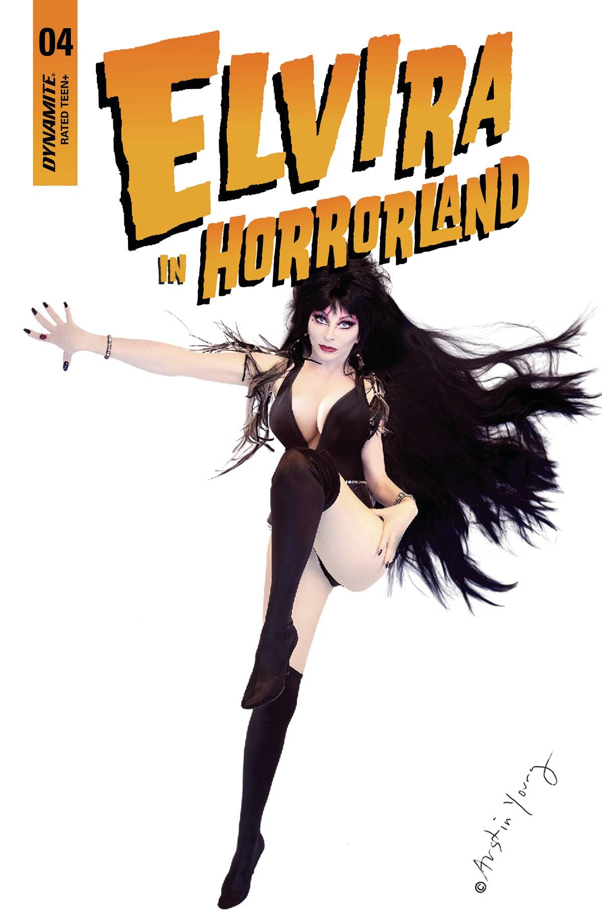 Dynamite Comic Books ELVIRA IN HORRORLAND #4 CVR D PHOTO 72513031949404041 JUN220791