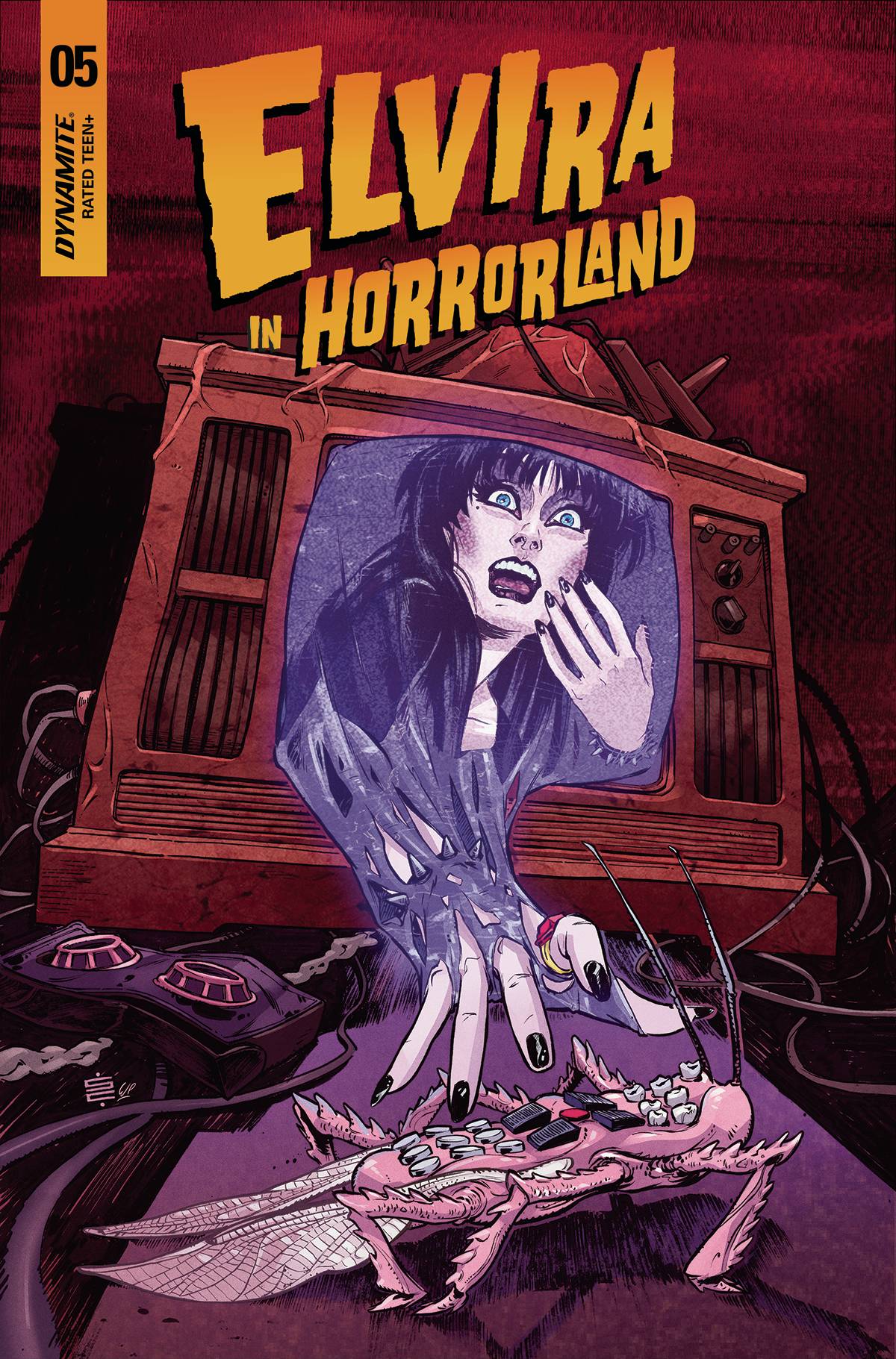 Dynamite Comic Books ELVIRA IN HORRORLAND #5 CVR C CALIFANO 72513031949405031 JUL220675