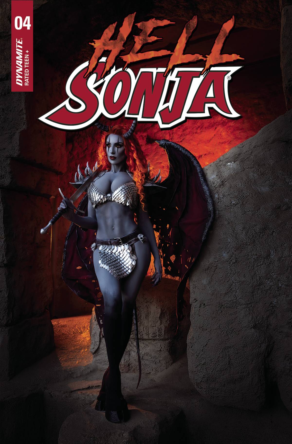 Dynamite Comic Books HELL SONJA #4 CVR E COSPLAY 72513031441304051 FEB220638