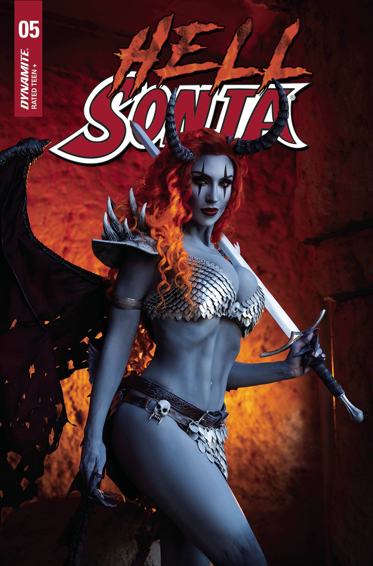 Dynamite Comic Books HELL SONJA #5 CVR E COSPLAY 72513031441305051 MAR220692