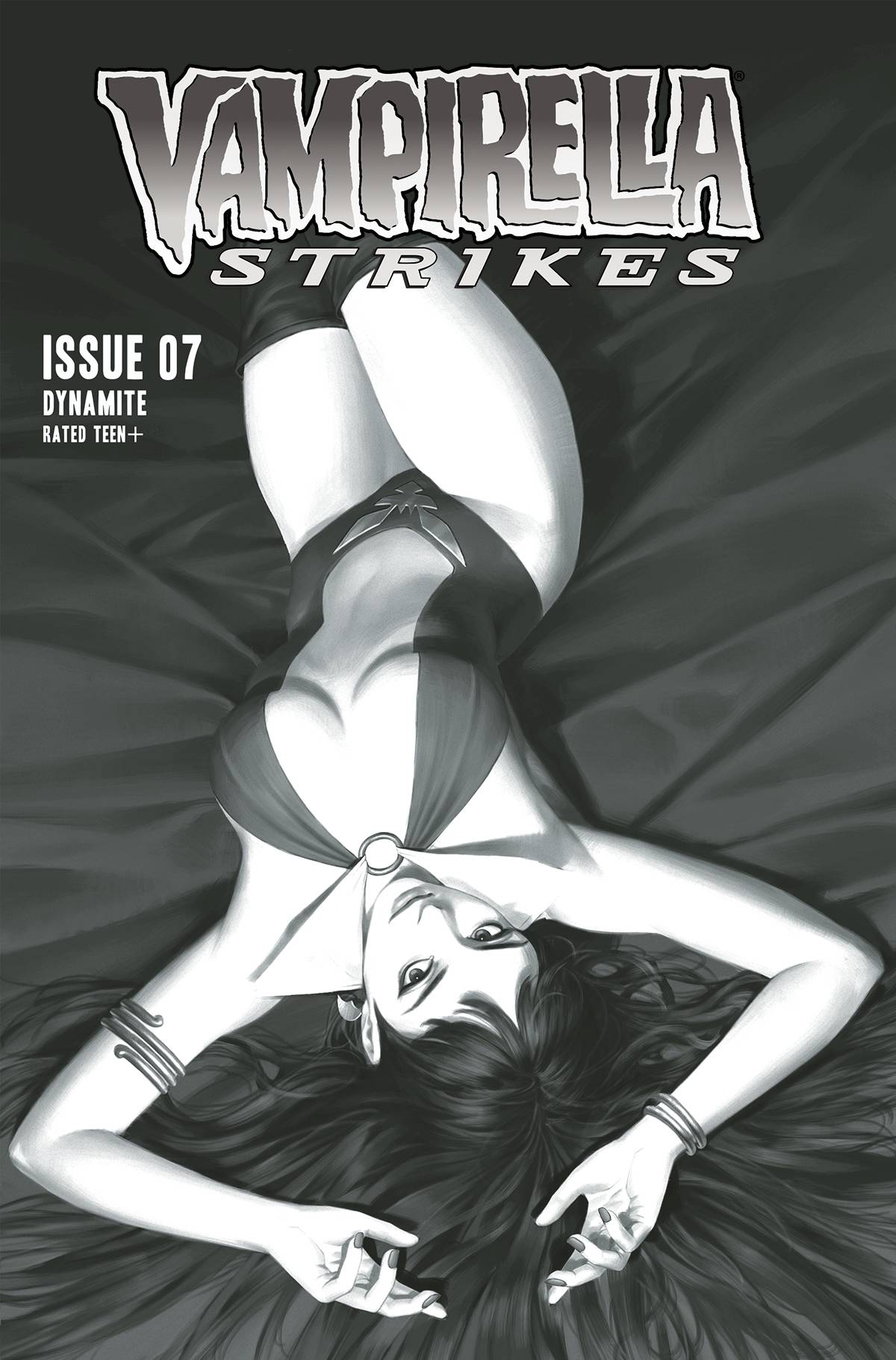 Dynamite Comic Books > Incentives VAMPIRELLA STRIKES #7 CVR Q 1:10 FOC INCV YOON B&W 72513031950007171 AUG229146