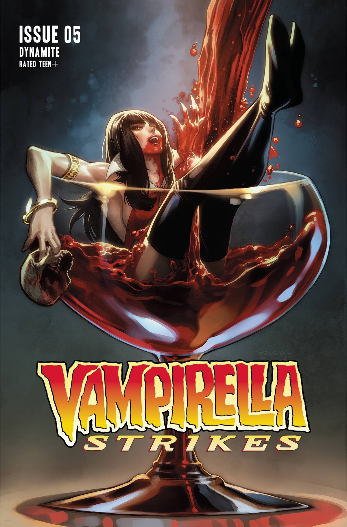 Dynamite Comic Books VAMPIRELLA STRIKES #5 CVR B SEGOVIA 72513031950005021 JUL220737