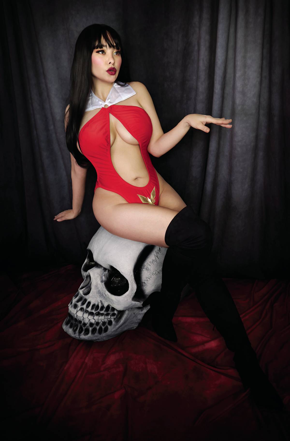 VAMPIRELLA STRIKES #5 CVR G 15 COPY INCV COSPLAY VIRGIN