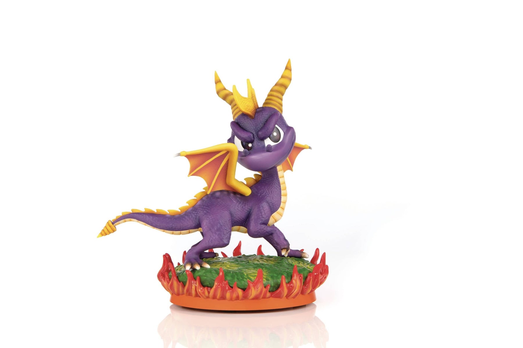 First 4 Figures Toys > Statues > Other Statues First 4 Figures: Spyro 2 Ripto's Rage 8" 761568008784 DEC220505