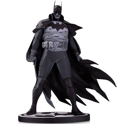 Mcfarlane Toys Toys > Statues > Other Statues McFarlane: DC Direct - Batman by Mike Mignola (Black and White) 787926301557 OCT218674